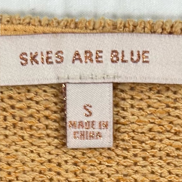 🍂🍁Fall Sweater Shorts Romper! SUPER CUTE Yellow Wrap Tie wrap! Size S. 🍂🍁 - Picture 5 of 10